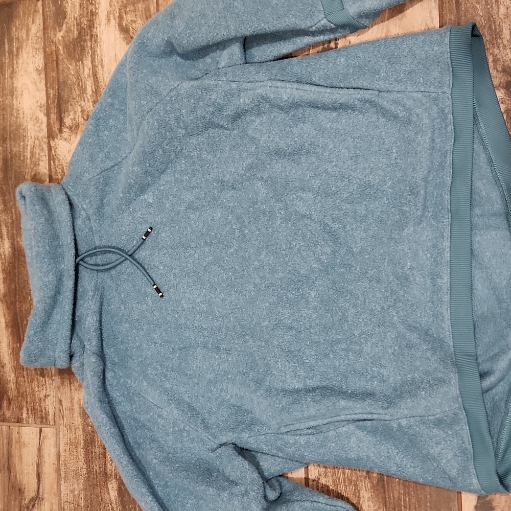 Womens Nike Pullover Size Medium